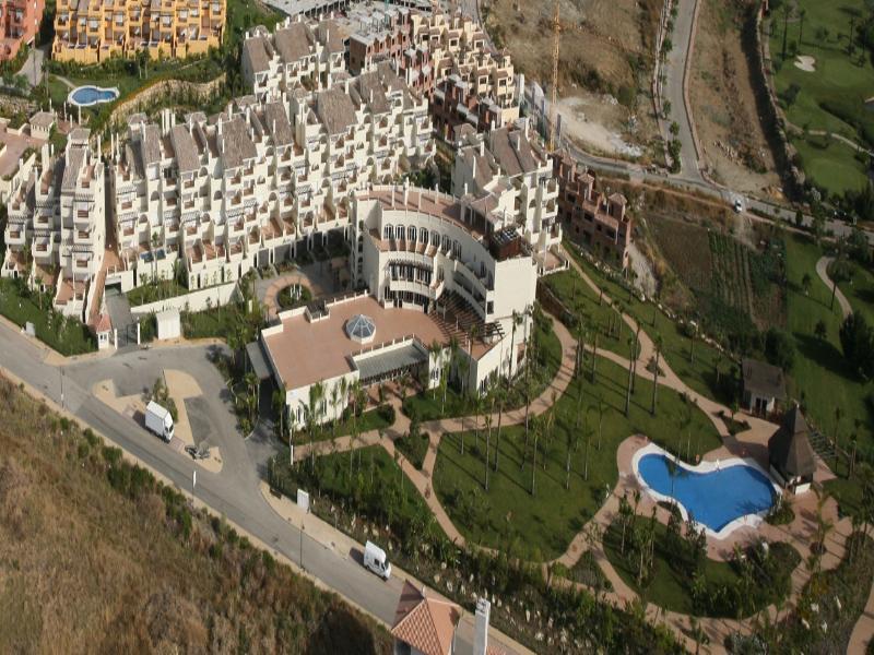 El Campanario Del Paraiso Hotel Estepona Bagian luar foto