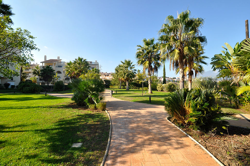 El Campanario Del Paraiso Hotel Estepona Bagian luar foto