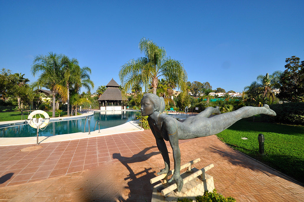 El Campanario Del Paraiso Hotel Estepona Bagian luar foto